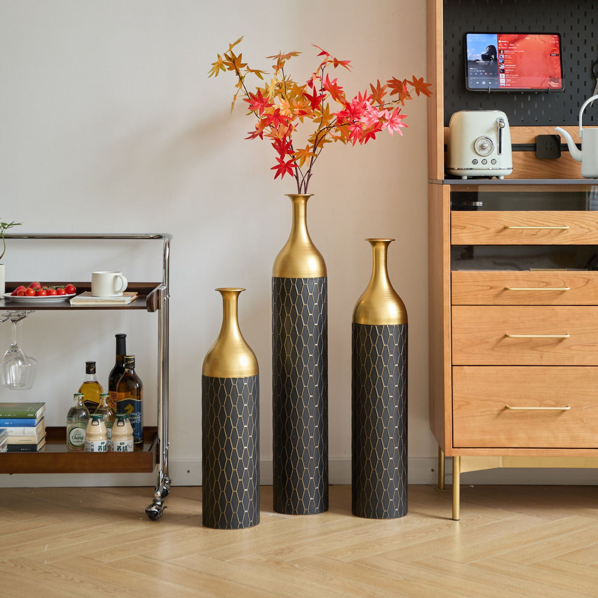 Elegant Floor Vase Set Metal Decorative Vases 3 Piece Set For Floral Display, Wedding & Gift Decor - Gold / Black