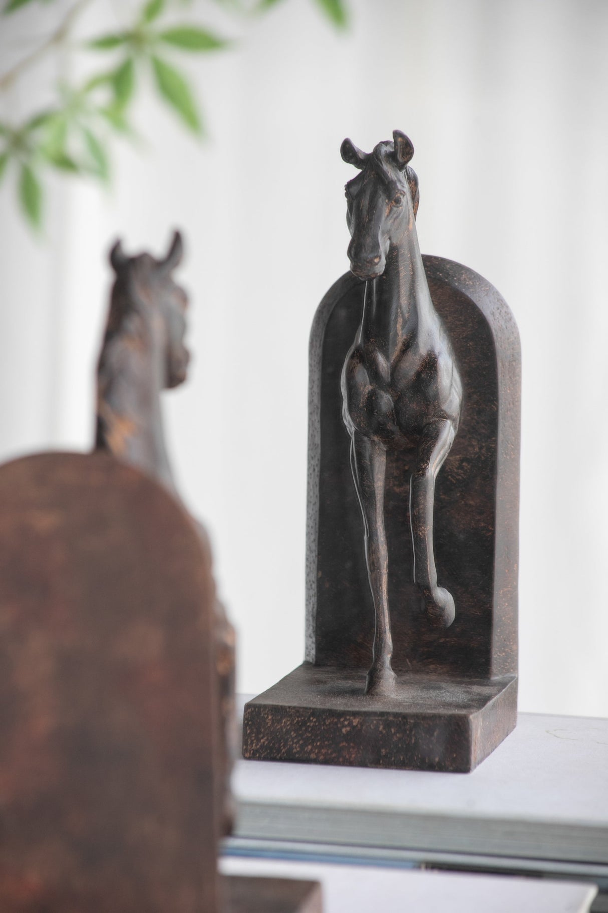 S/2 5x4x10.5' Trotting Horse Bookends
