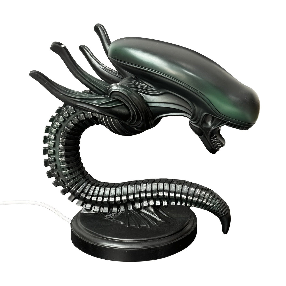 USB Alien Head Lamp – Sci-Fi Resin Desk Light for Bedroom, Office & Halloween Decor