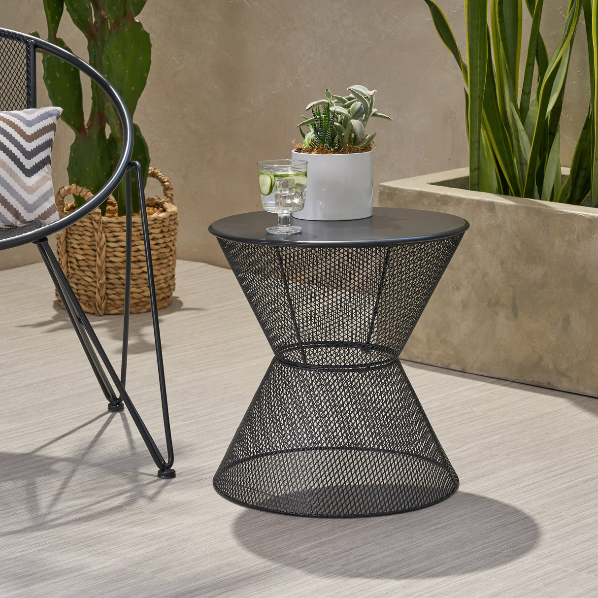 Nevada outdoor side table
