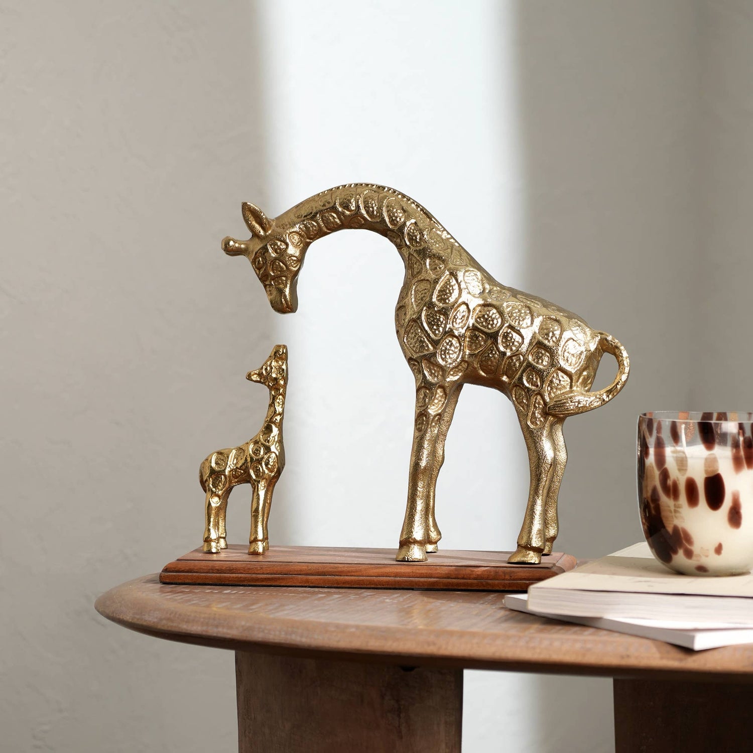 Decorative-Giraffe-Sculpture-Animal-Figurine-11x4.5x11'-