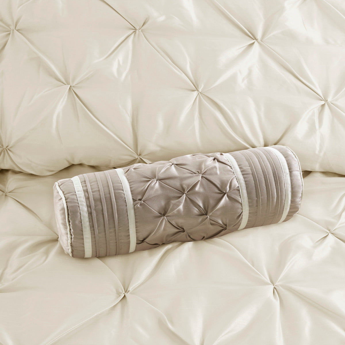 7 Piece Tufted Comforter Set Ivory Full