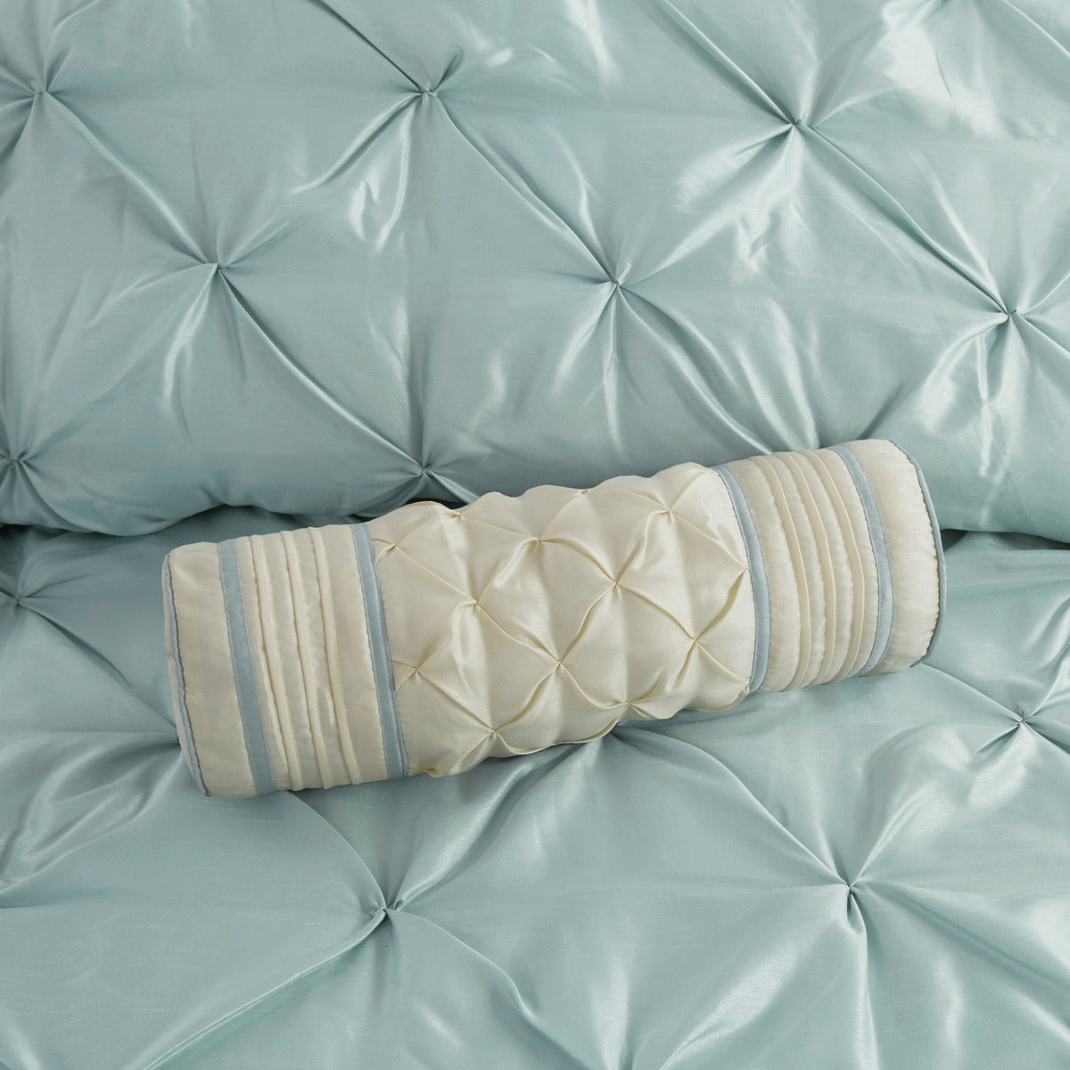 7 Piece Tufted Comforter Set Seafoam Queen