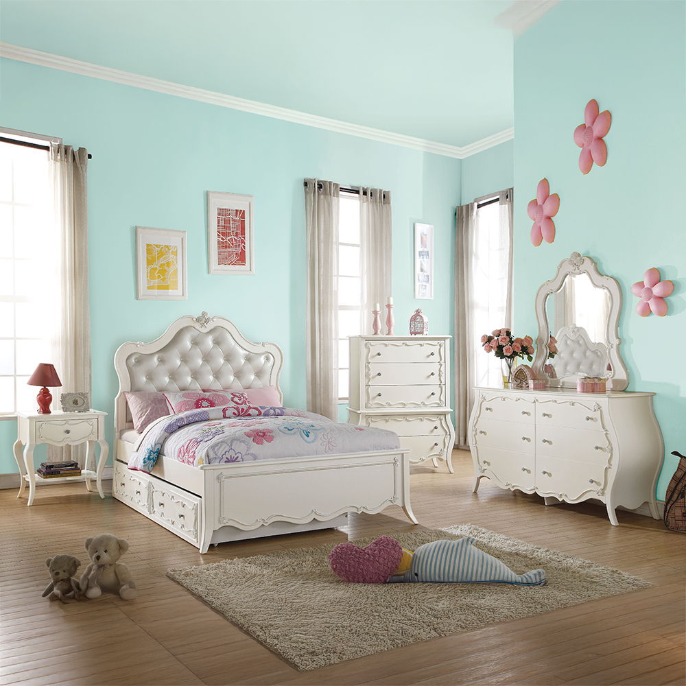 Edalene - Bed