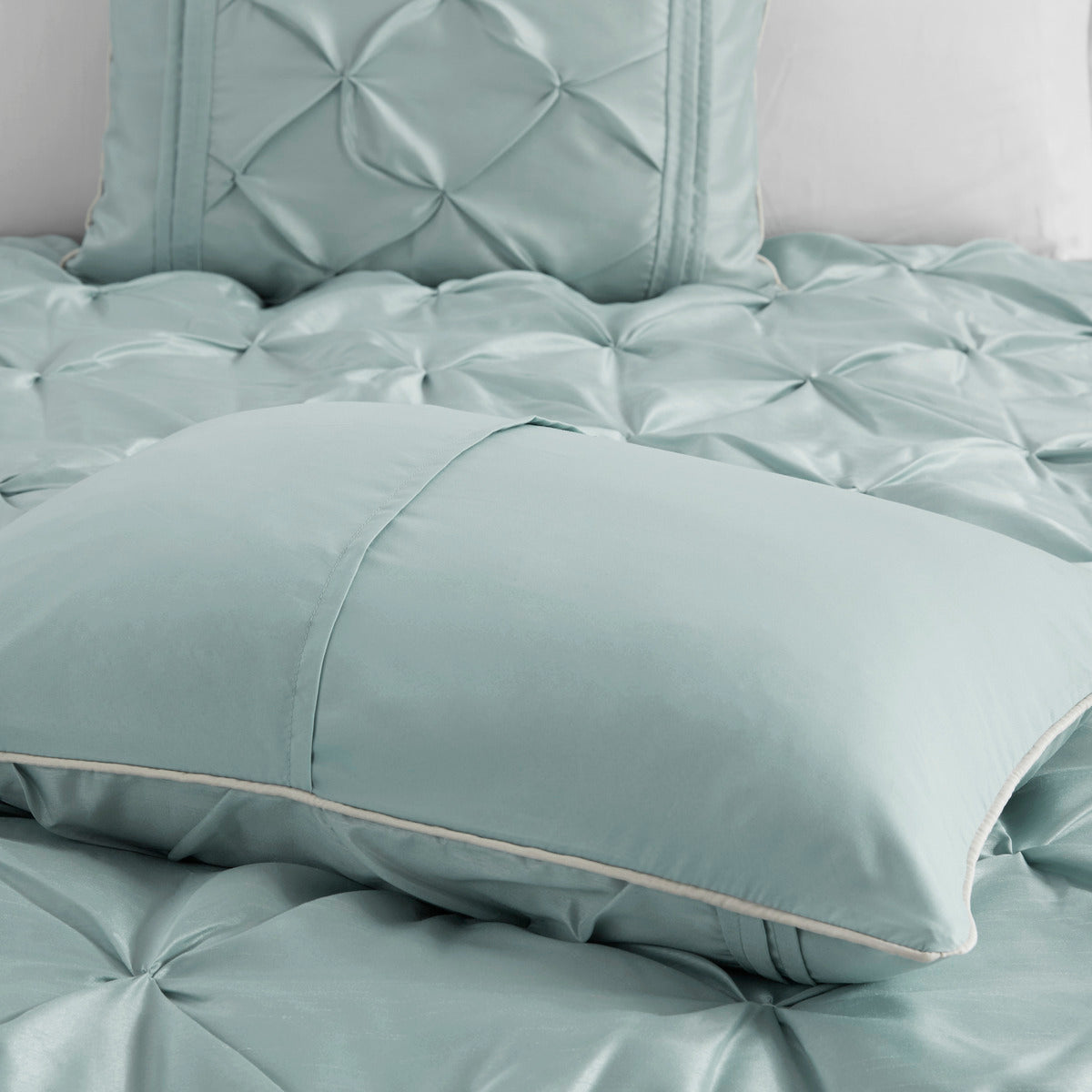 7 Piece Tufted Comforter Set Seafoam Queen