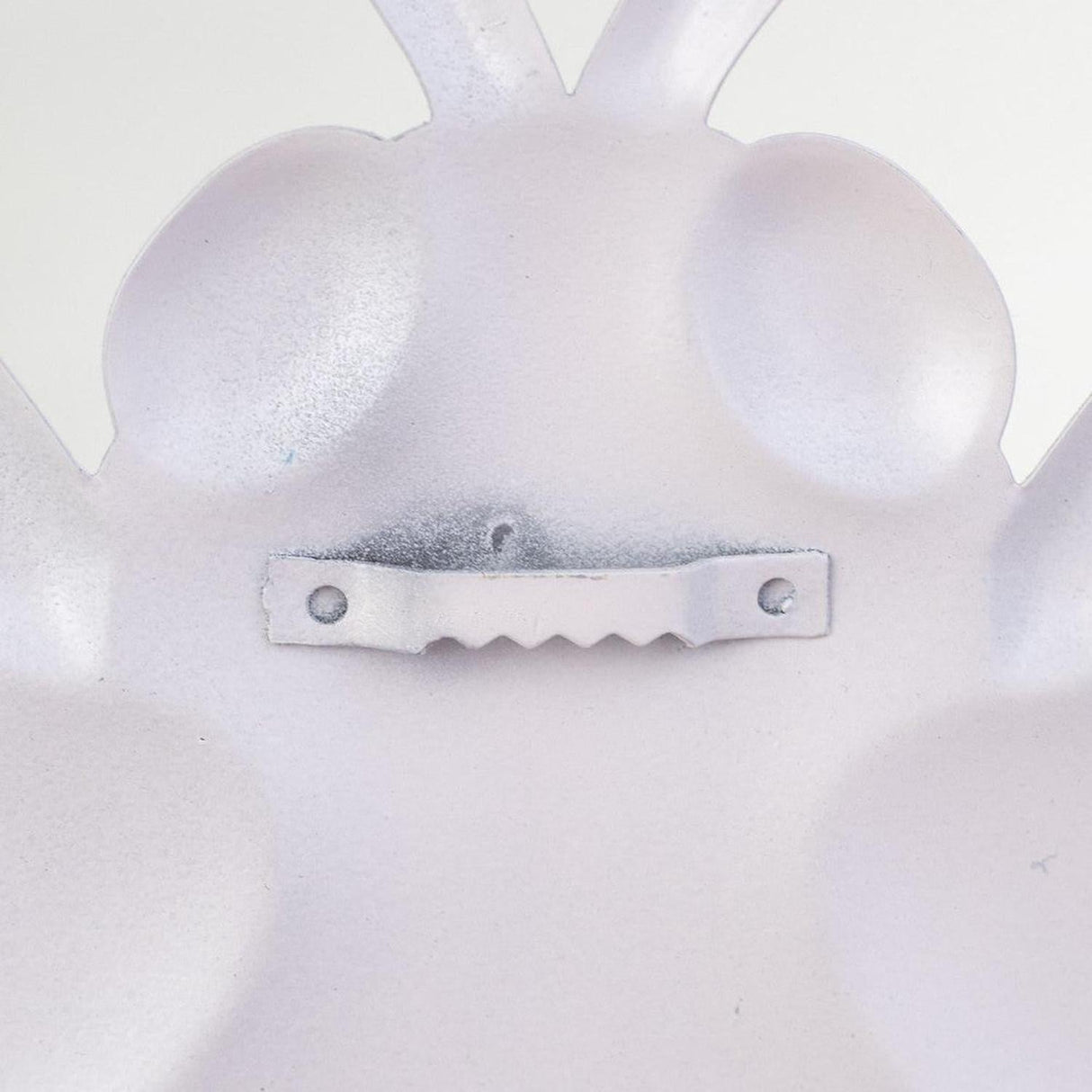 12" Metal Embossed Bee Hanger: White