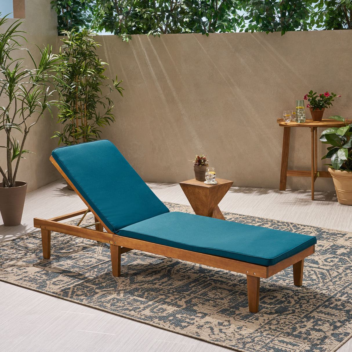 Naidine-outdoor-chaise-lounge-Outdoor-Seating