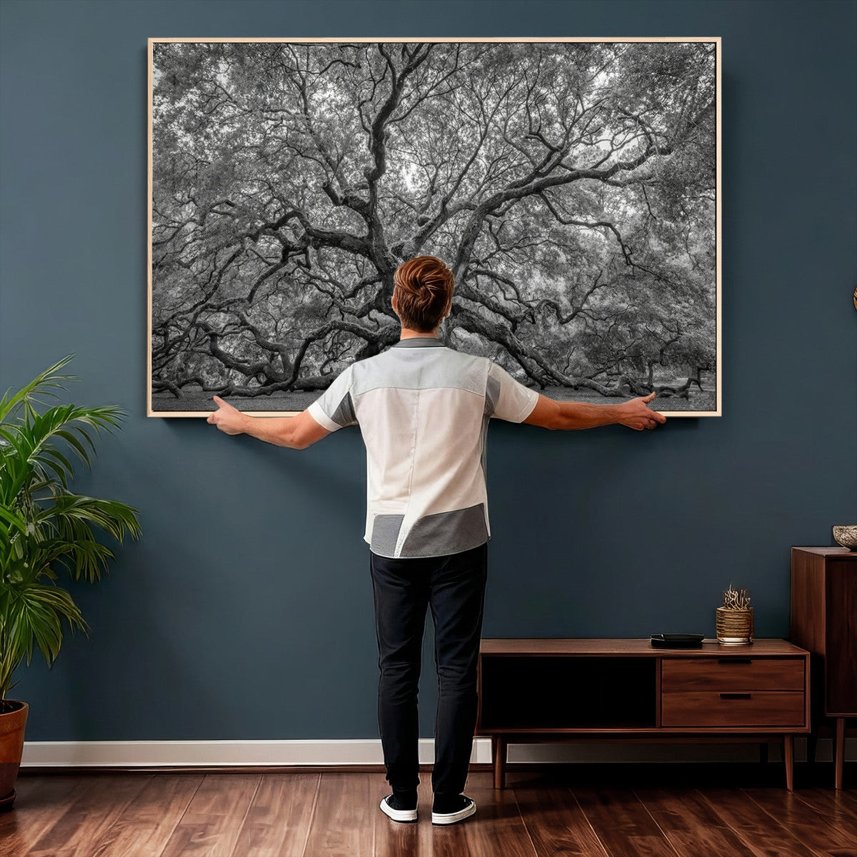 Majestic Angel Oak Tree Black and White Canvas Print – Multi