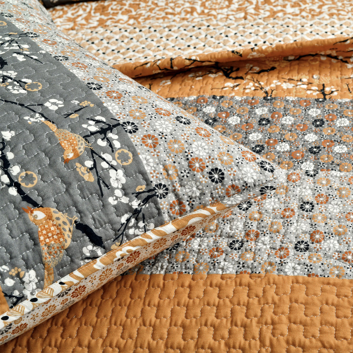 Royal Empire Quilt Set