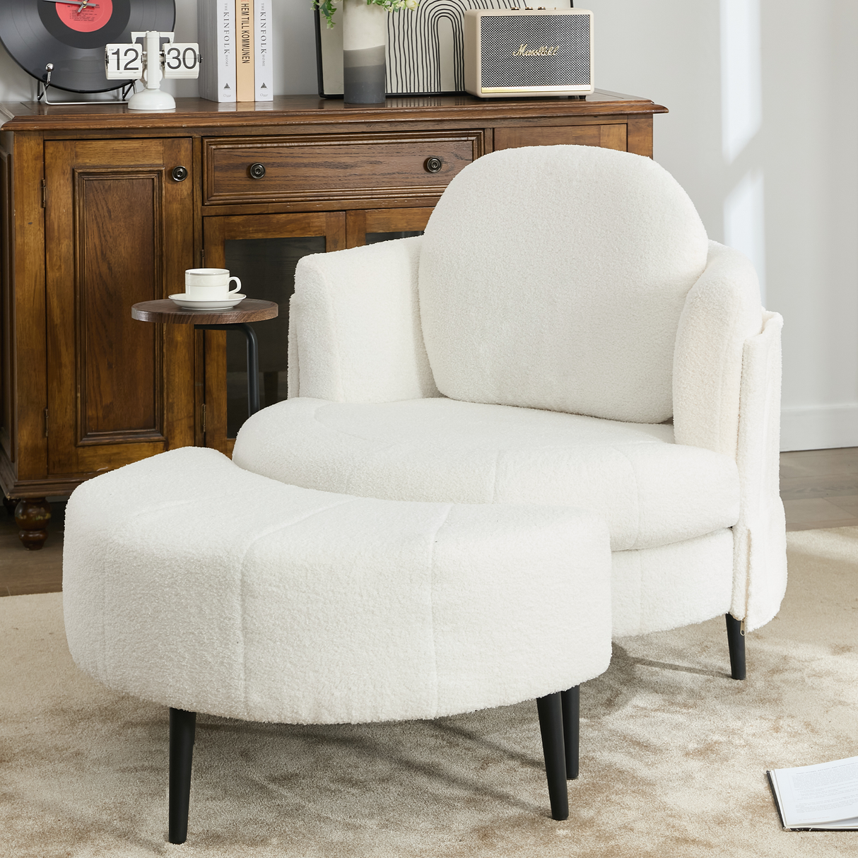 42.5' Single Sofa Chair in White