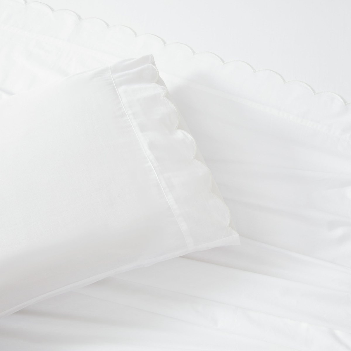 Coastal Chic Scalloped Edge Cotton Sheet Set