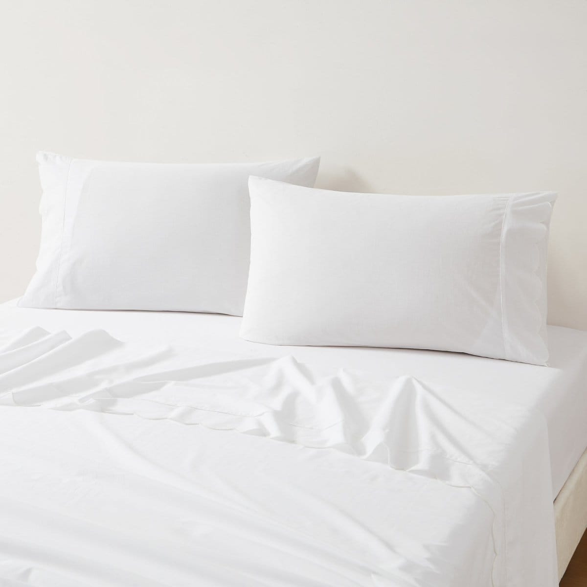 Coastal Chic Scalloped Edge Cotton Sheet Set