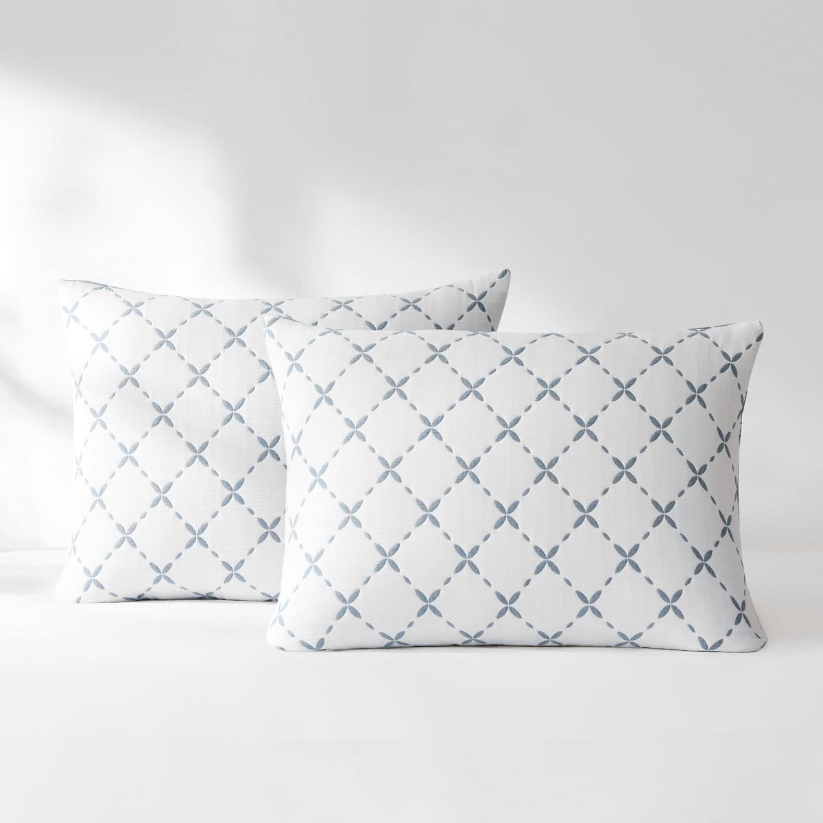 Diamond Leaf Jacquard Reversible Matelasse Coverlet Set