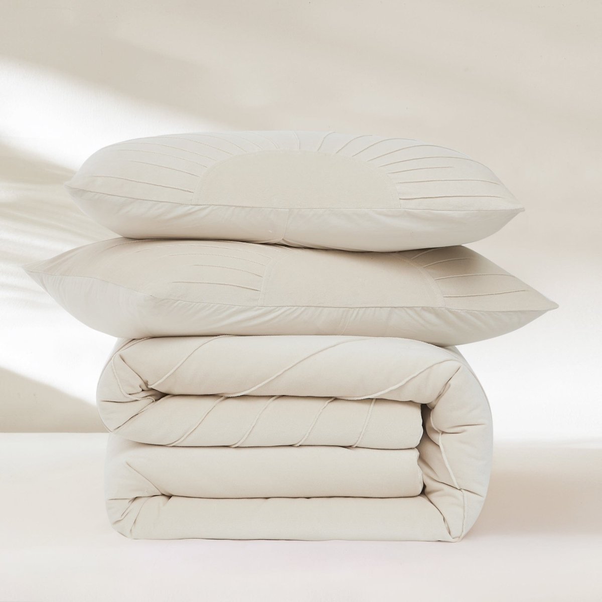 Solar Drift Velvet Comforter Set