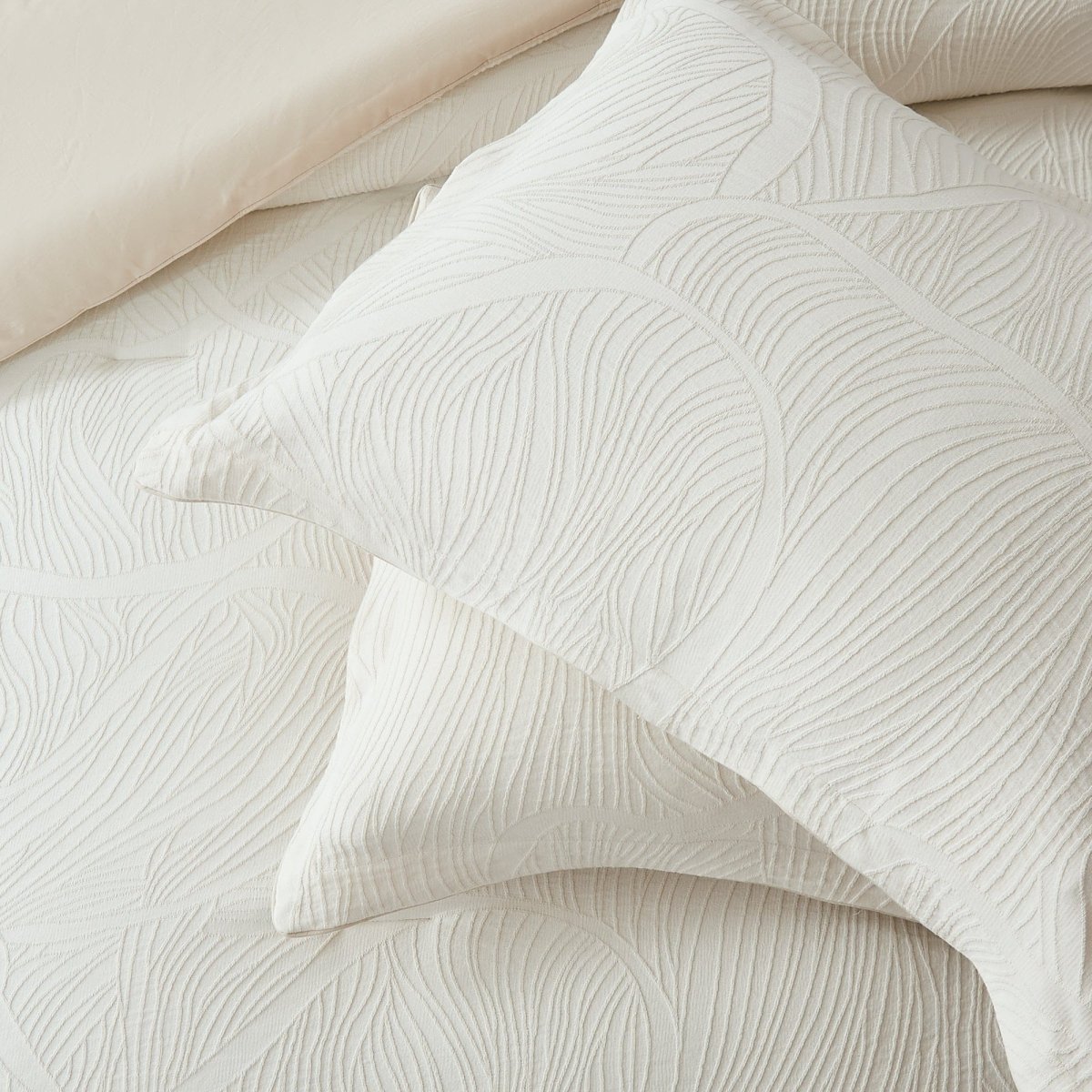 Capstone Whisper Comforter Set