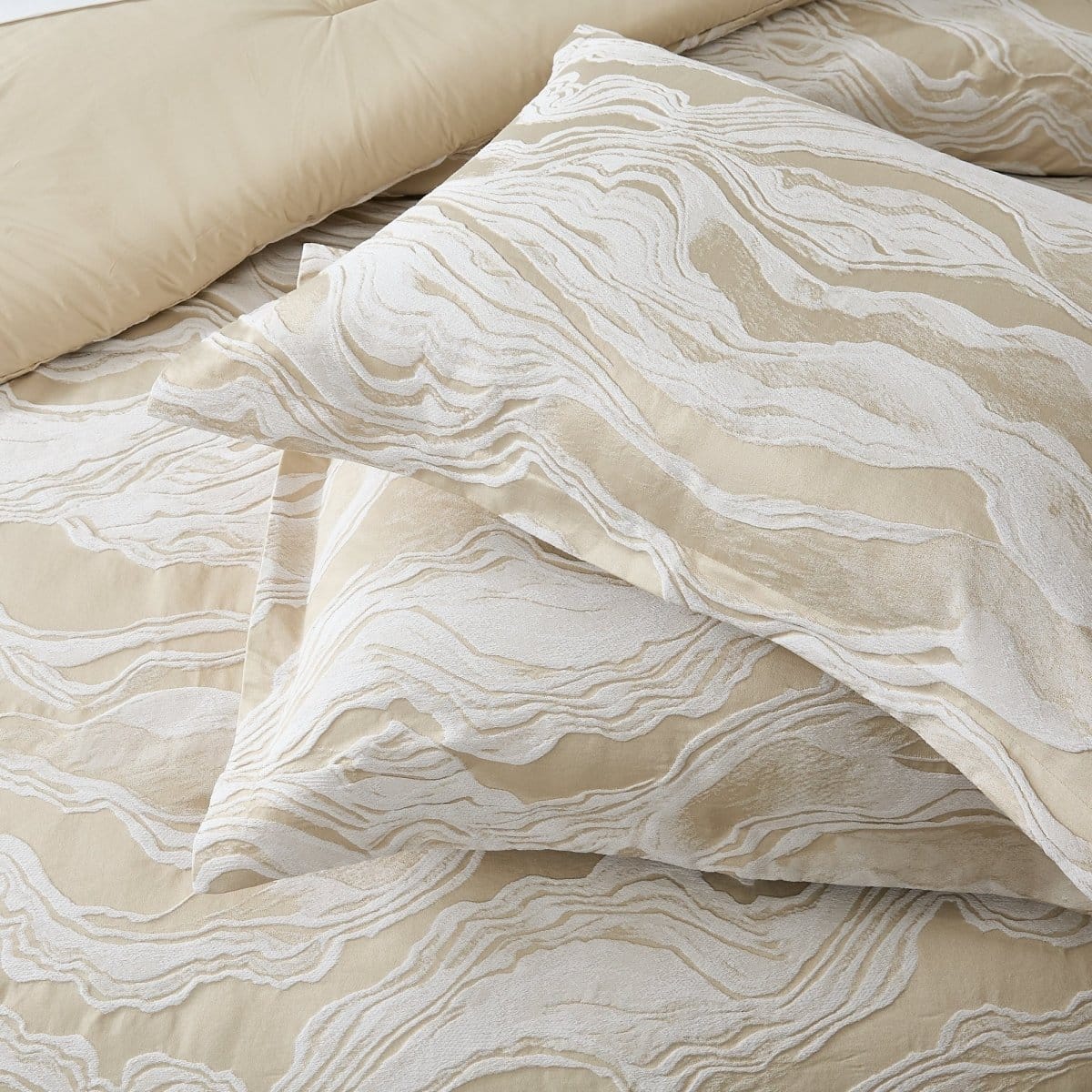 Cascade Wave Comforter Set
