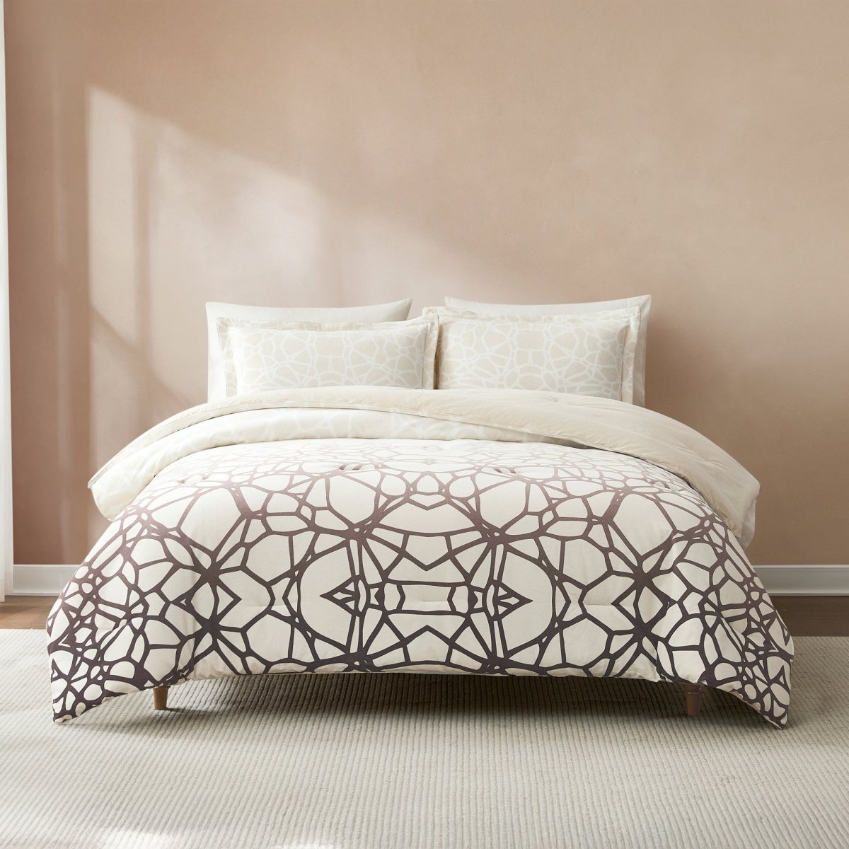 Ethereal Tangle Velvet Comforter Set