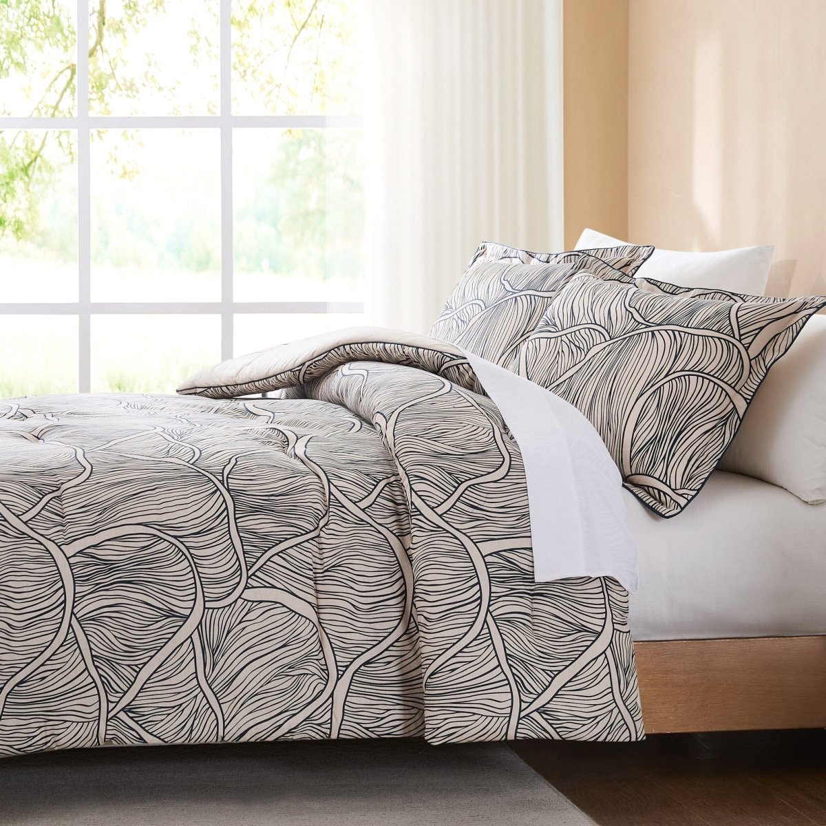 Umbra Bloom Comforter Set