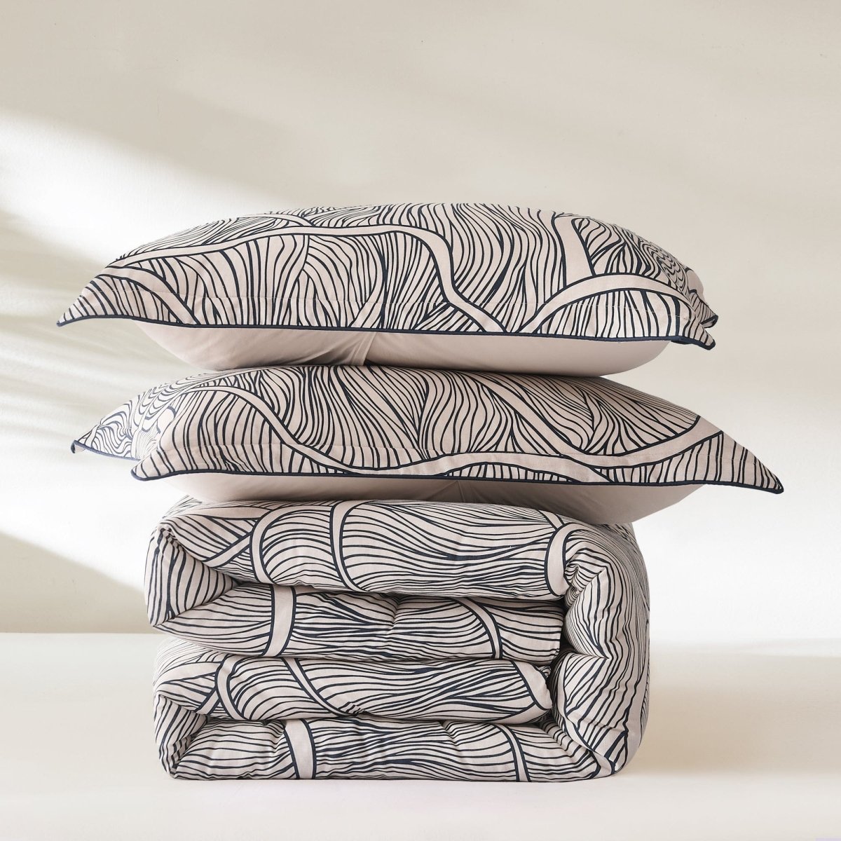 Umbra Bloom Comforter Set