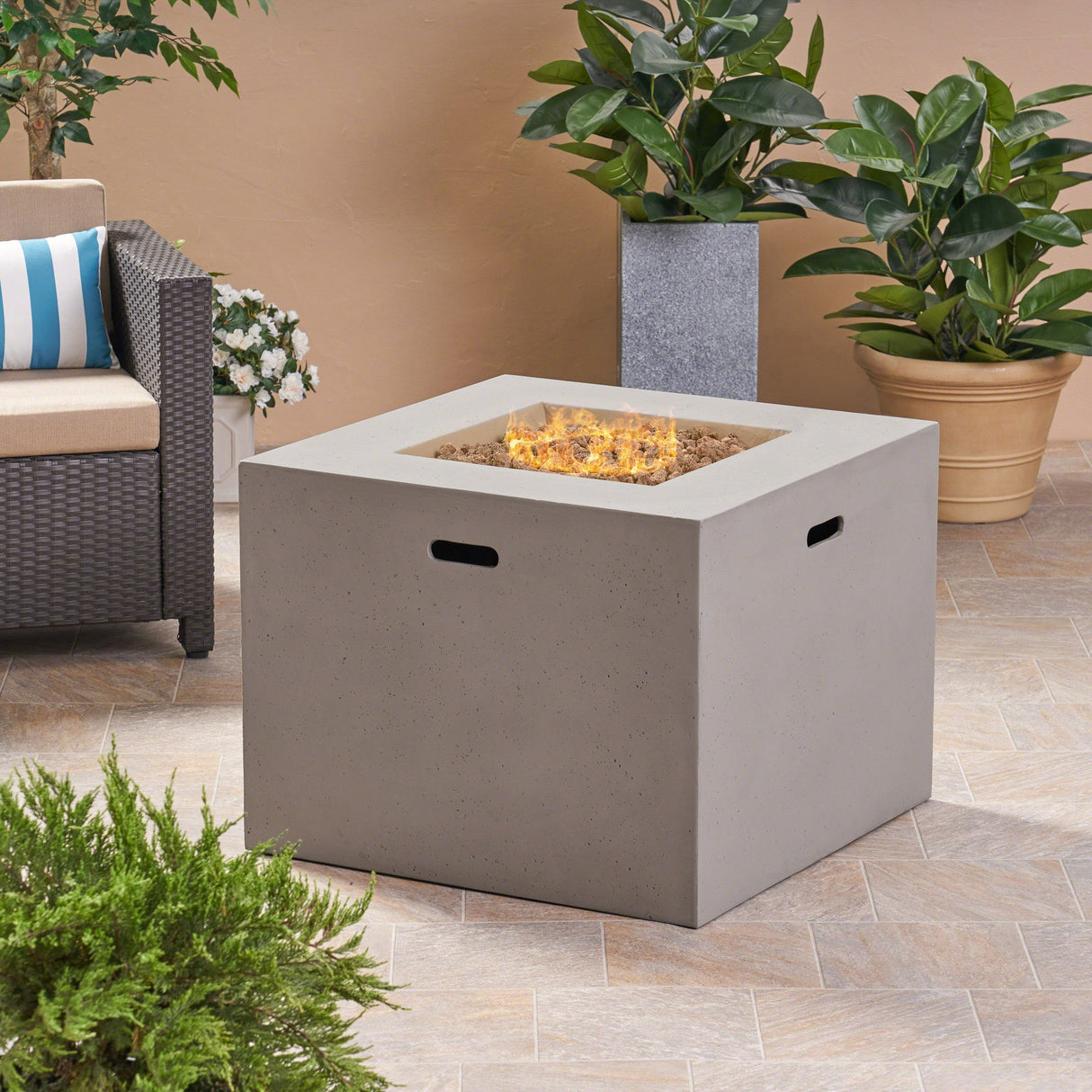 AIDAN 31' Square Fire Pit 40,000 BTU Light Grey Magnesium Oxide 31.25'