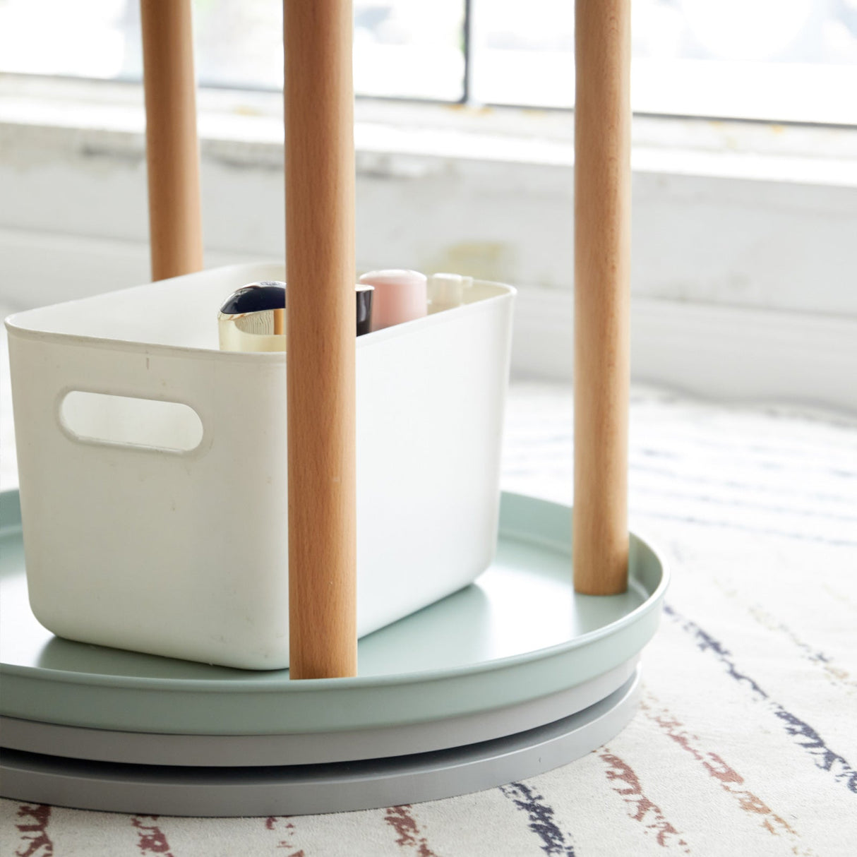 Storage Shelf: 360° Rotating Bookshelf