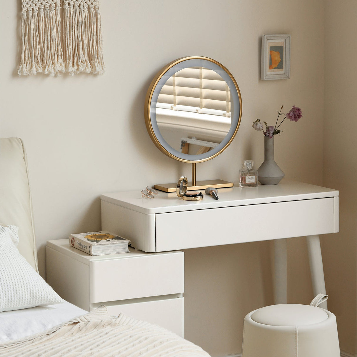 Solid Liriodendron Wood Dresser Table with Stool