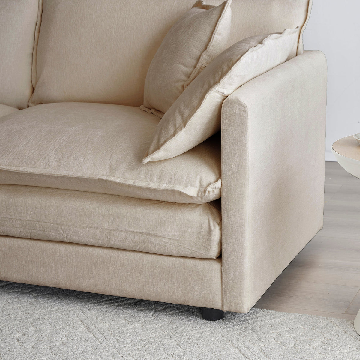 Comfort U Shaped Couch with Reversible Chaise