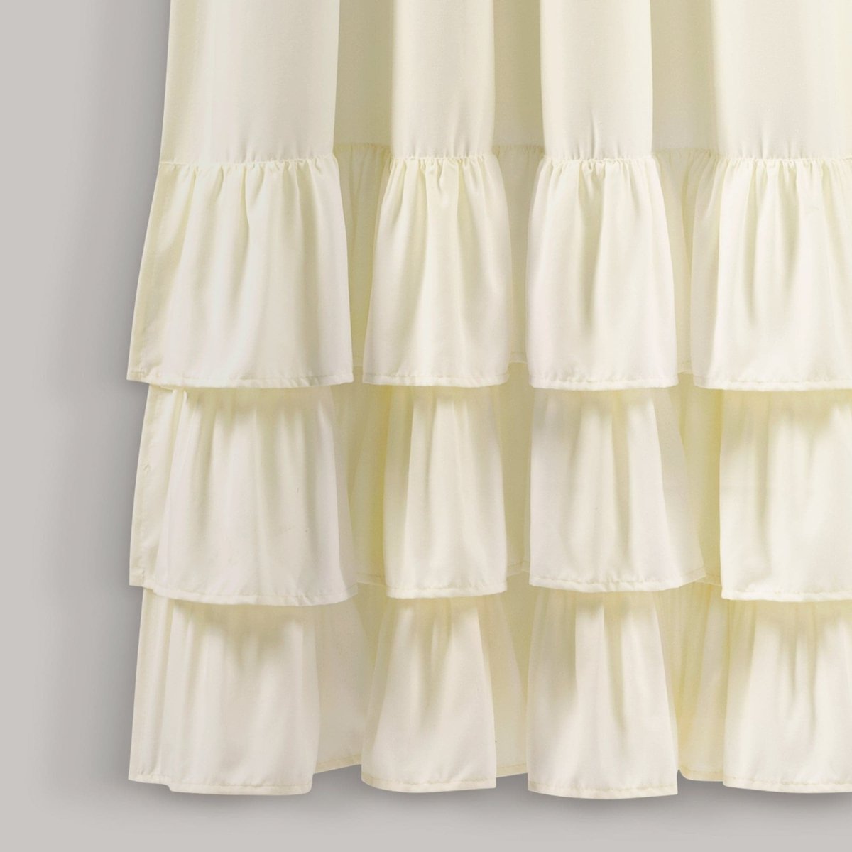 Allison Ruffle Curtain Set