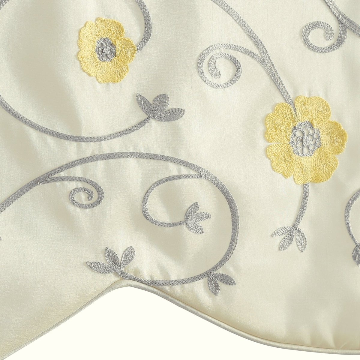 Royal Garden Valance
