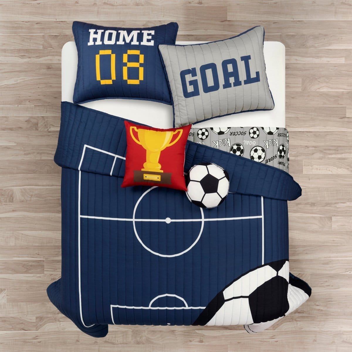 Soccer Game Reversible Quilt Set