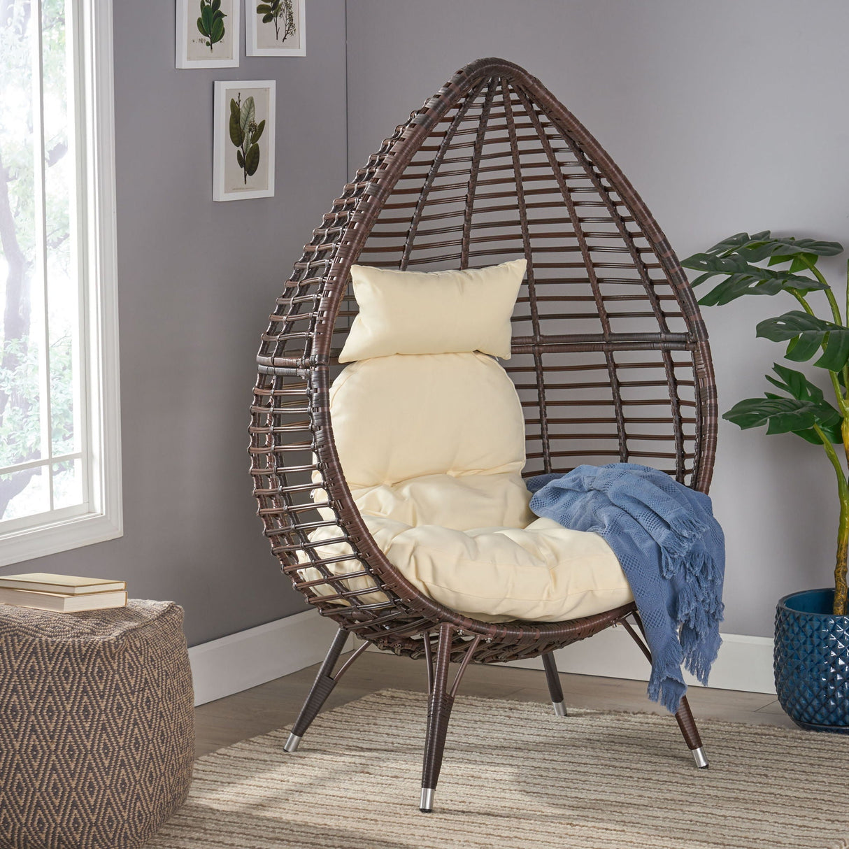 Cutter Teardrop Patio Chair With Water Resistant Cushion
