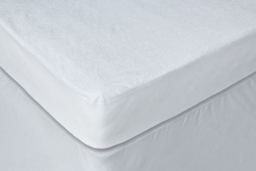 White-Bamboo-and-Polyester-Mattress-Protectors