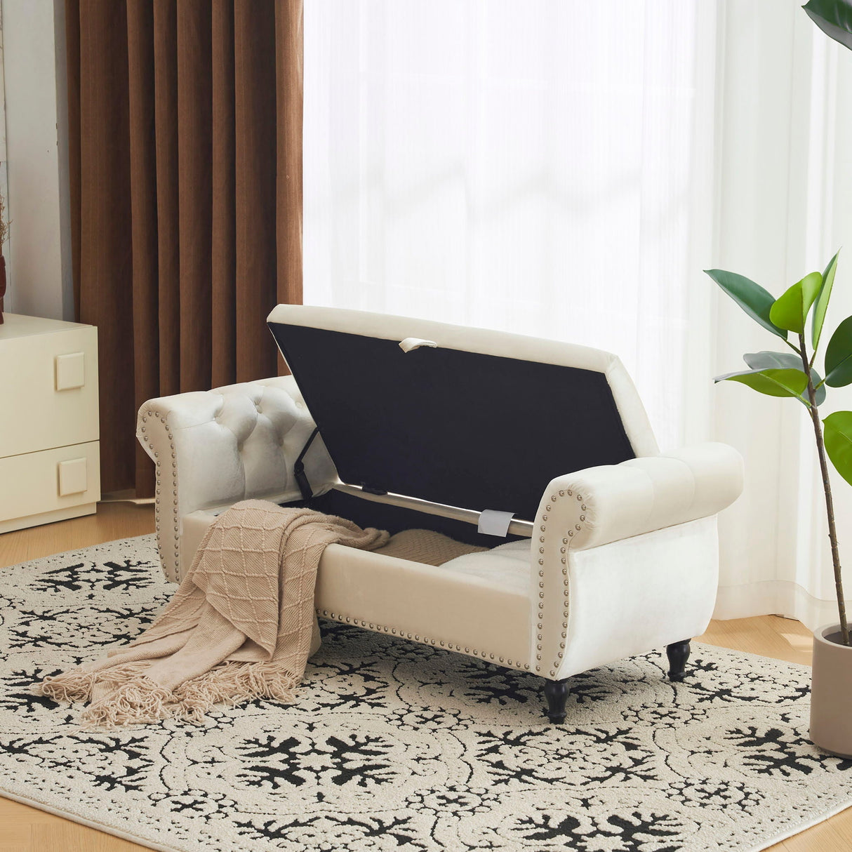 Luxurious Multifunctional Storage Ottoman Bench With Pillow