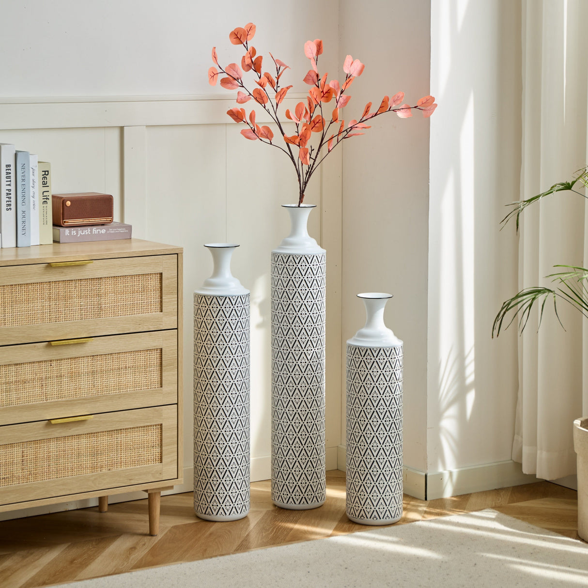 Modern Floor Vase Set – White & Black Metal Vases with Geometric Pattern – 3-Piece Home Decor Set in 24.8 in, 29.13 in & 33.85 in Heights