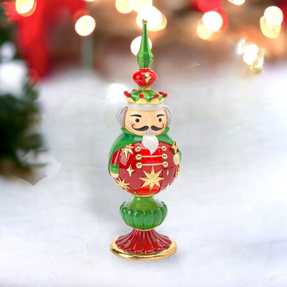 NUTCRACKER-FINIAL-Nutcrackers