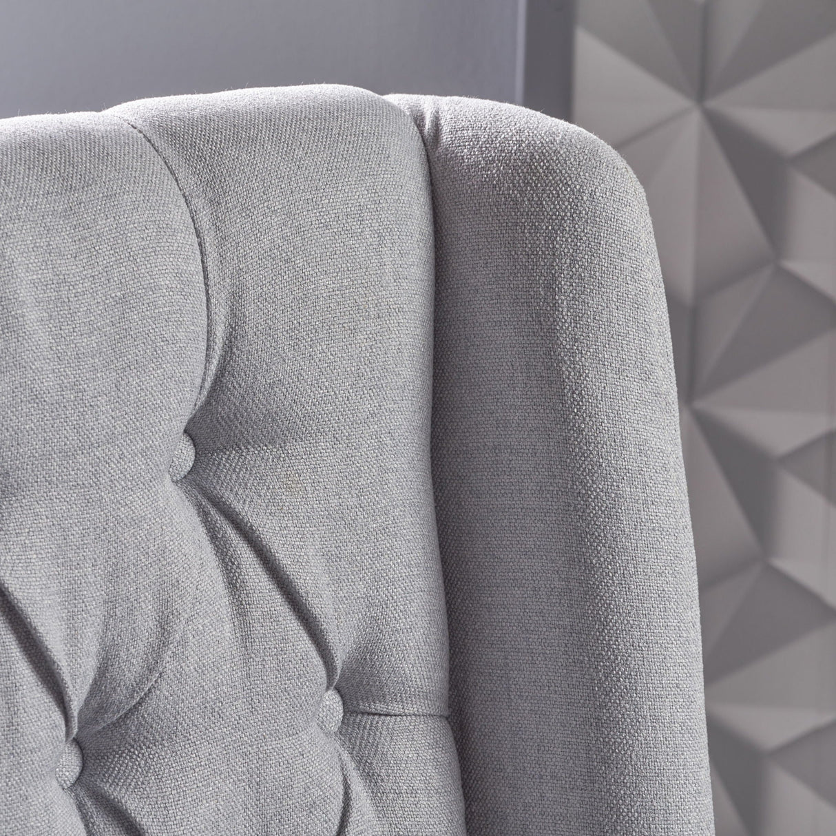 Sophisticated Tufted Dining Chair With High Back Design