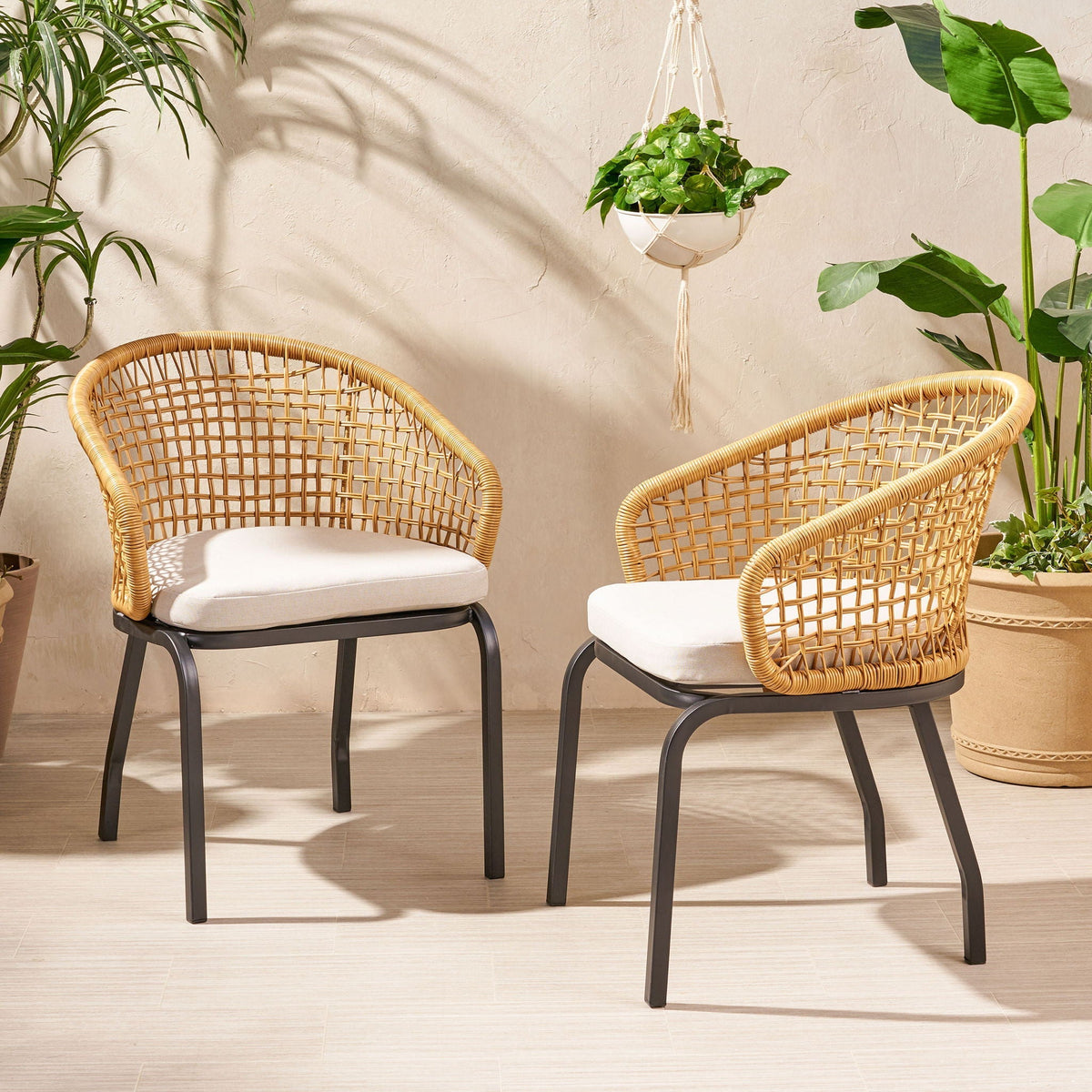 Outdoor Wicker Chair With Powder Coated Iron Legs