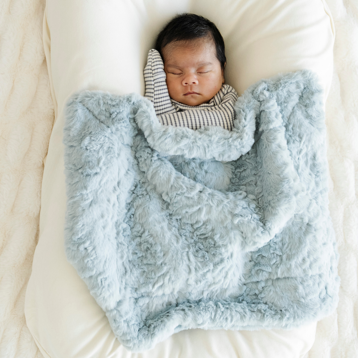 Dream Mini Blankets 15x20 Inch Poly Microfiber by Saranoni