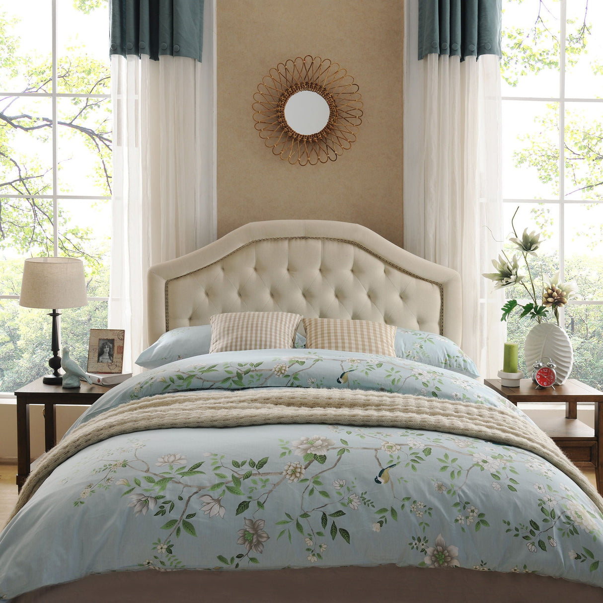 Queen & Full Size Headboard With Diamond Tufting And Nailhead Trim - Beige