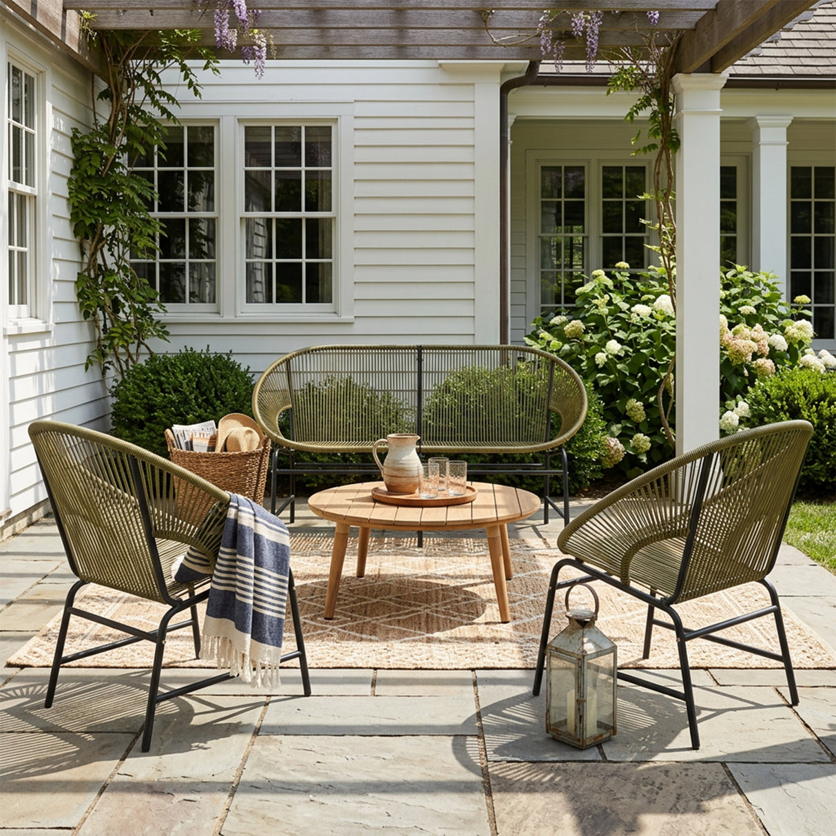 Nusa Outdoor Patio 4-Pcs Chat Set