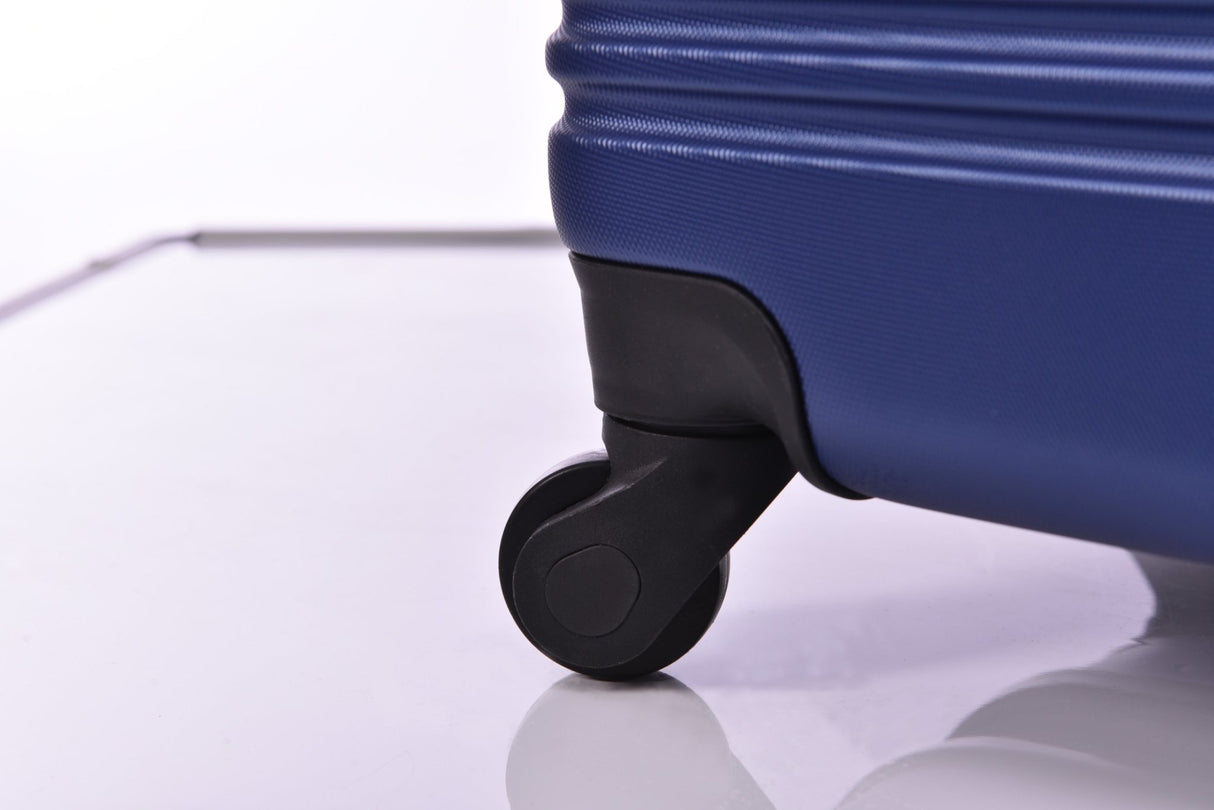 3 Piece Luggage Set Hardside Spinner Suitcase with TSA Lock 20" 24" 28" Available - Tuesday Morning - Luggage