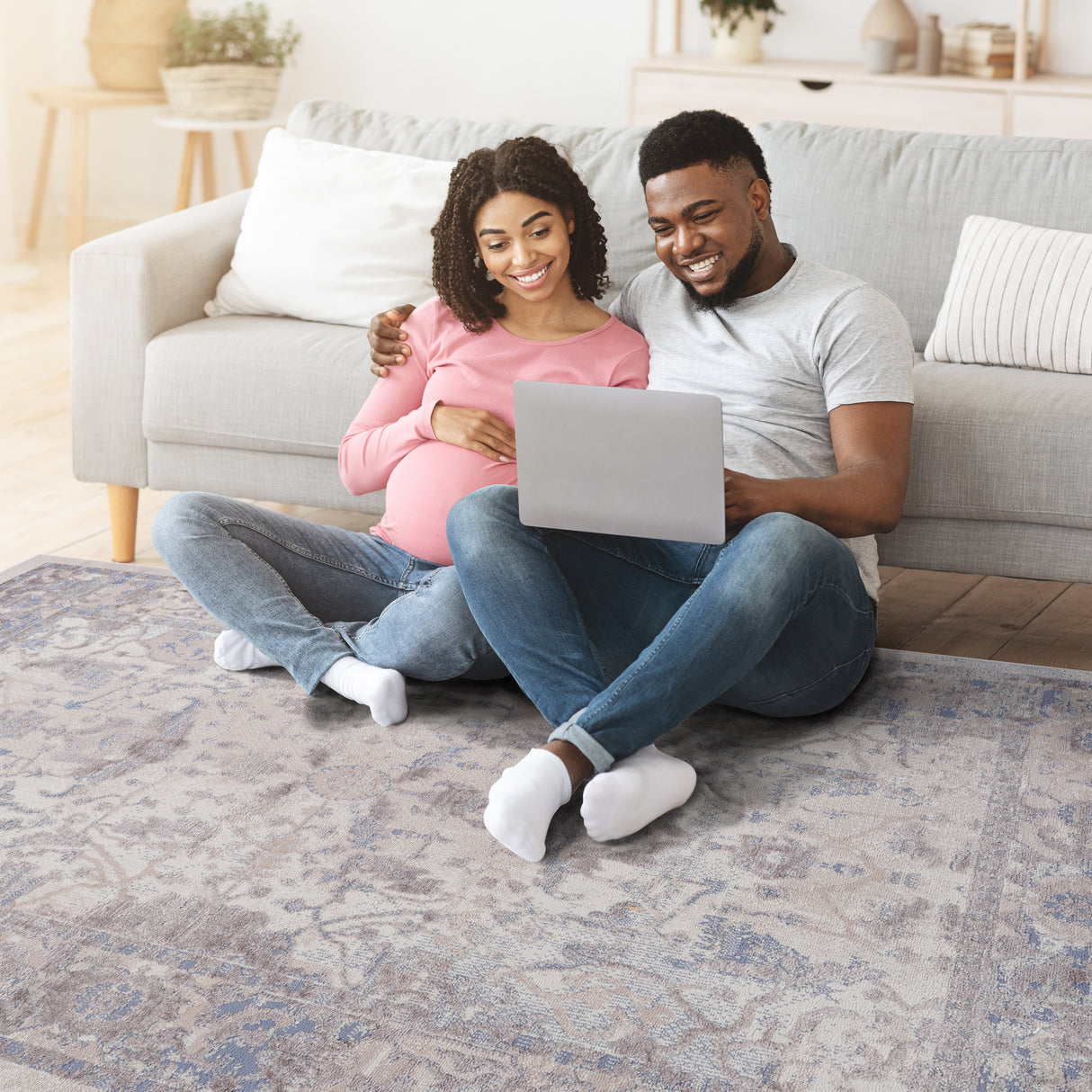 8X10 Brown/Beige /Traditional Non-Shedding and Stain Resistant Area Rug