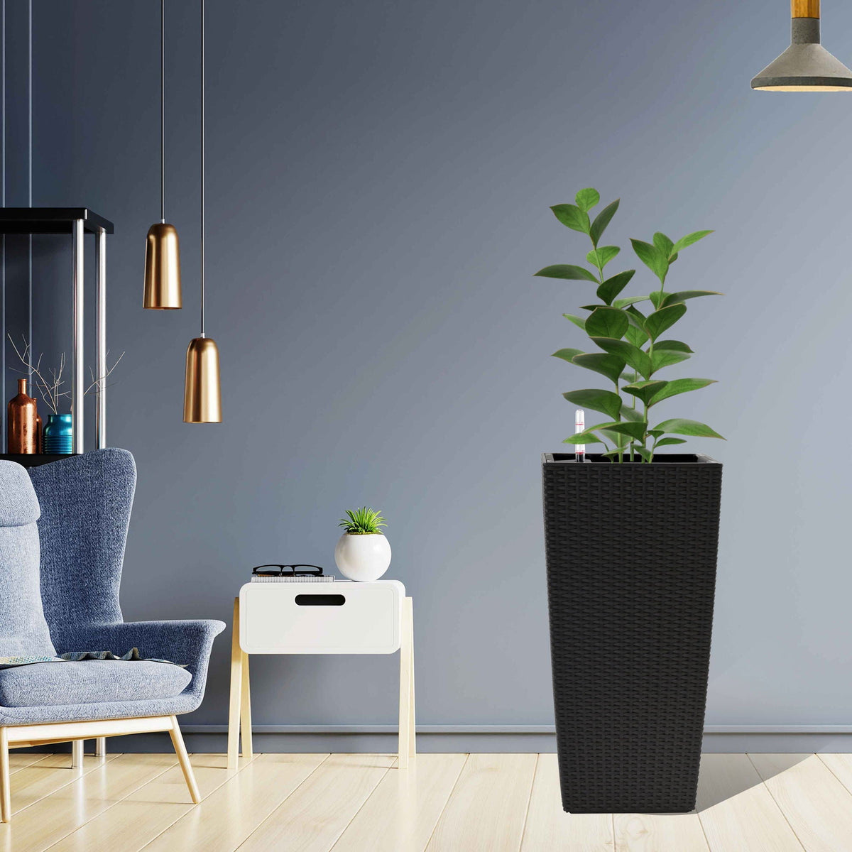 Indoor Outdoor Planter With Automatic Watering System