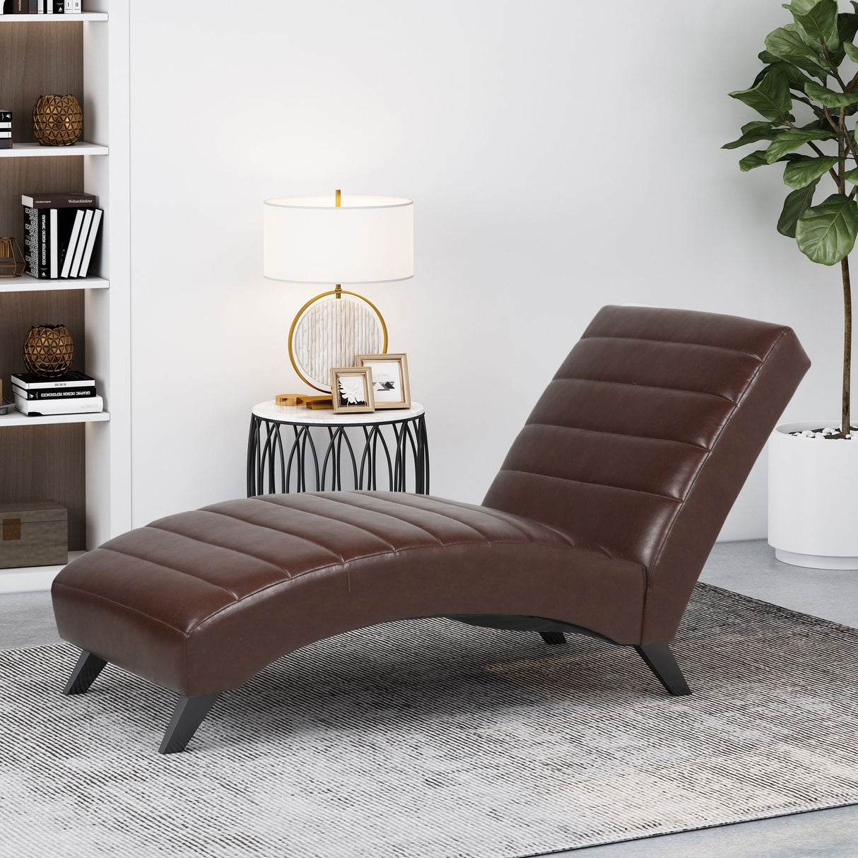 Radiantique Chaise Lounge With A Curvaceous Structure