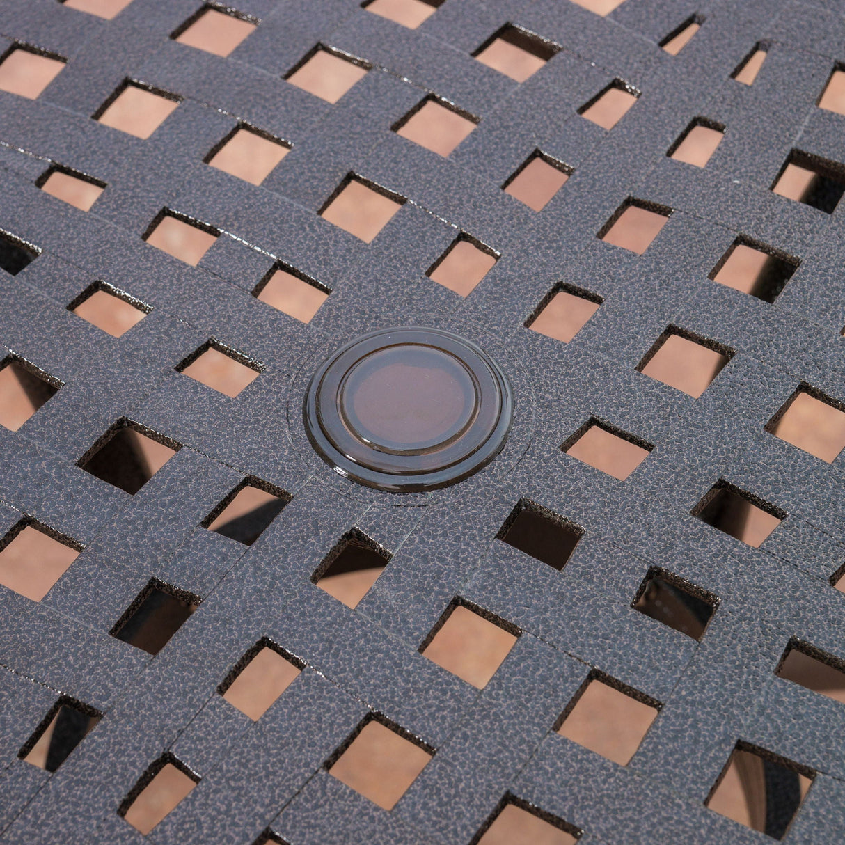 Tranquilius - Outdoor Round Dining Table With Lattice Tabletop, Umbrella Hole And Curved Legs
