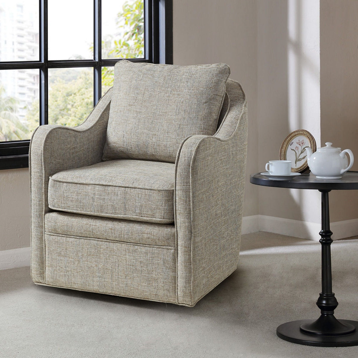 Wide Seat Arm Chair With 360 Degree Rotation