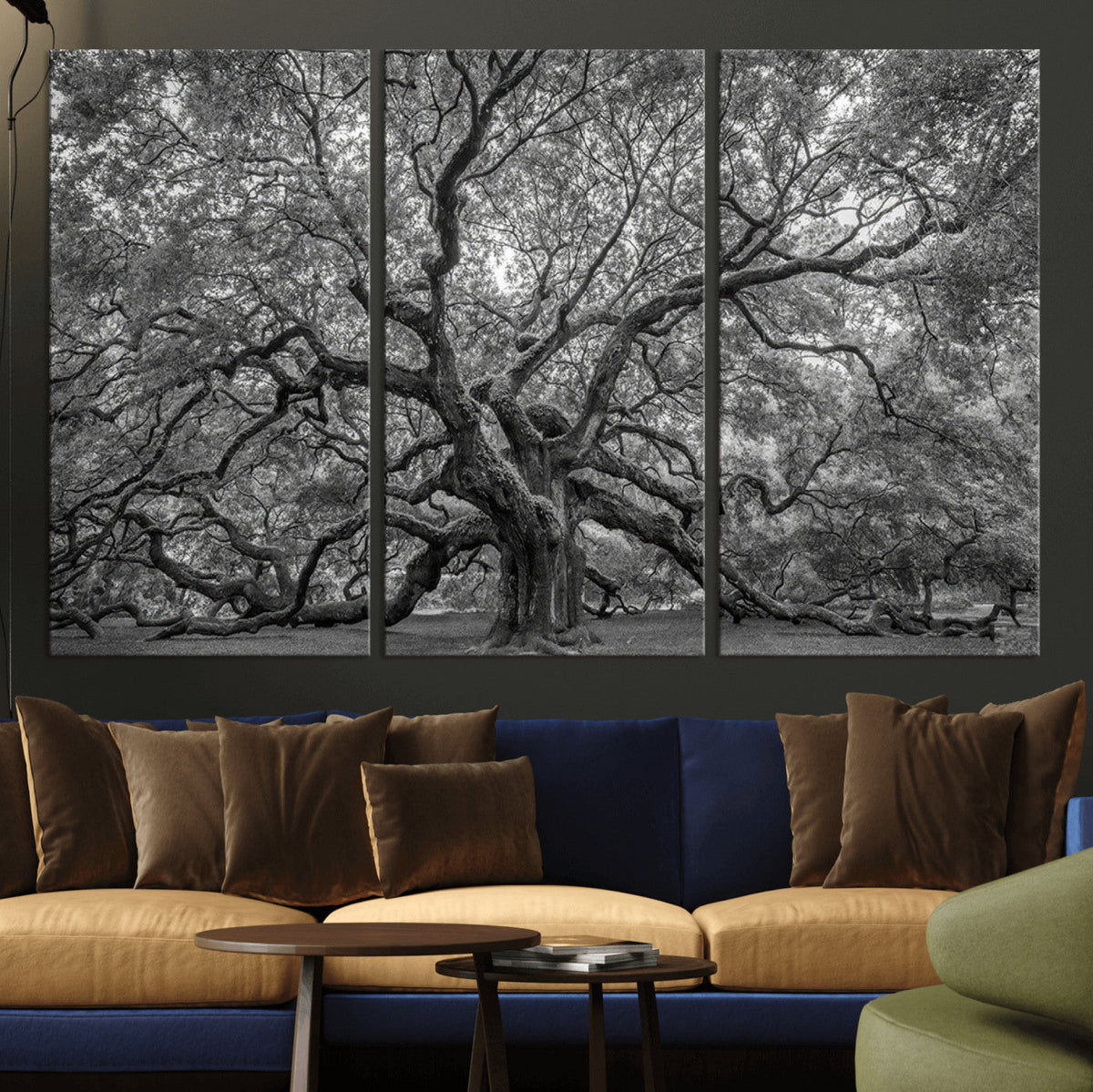 Majestic Angel Oak Tree Black and White Canvas Print – Multi