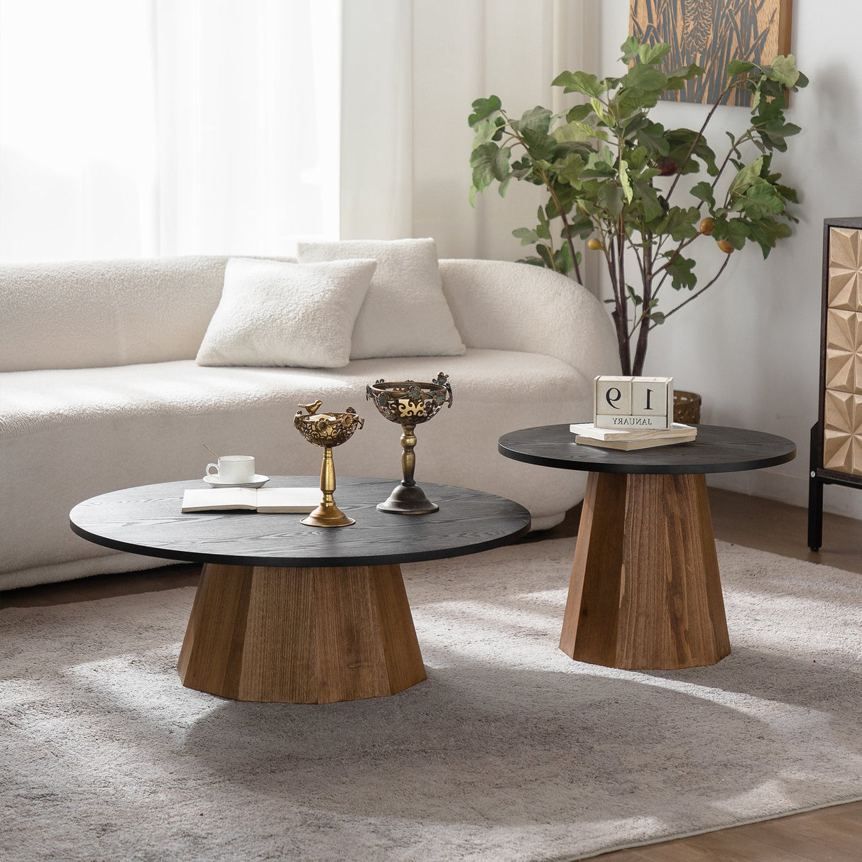 Round Coffee Table - Sturdy Pedestal Wooden Tea Table for Living Room
