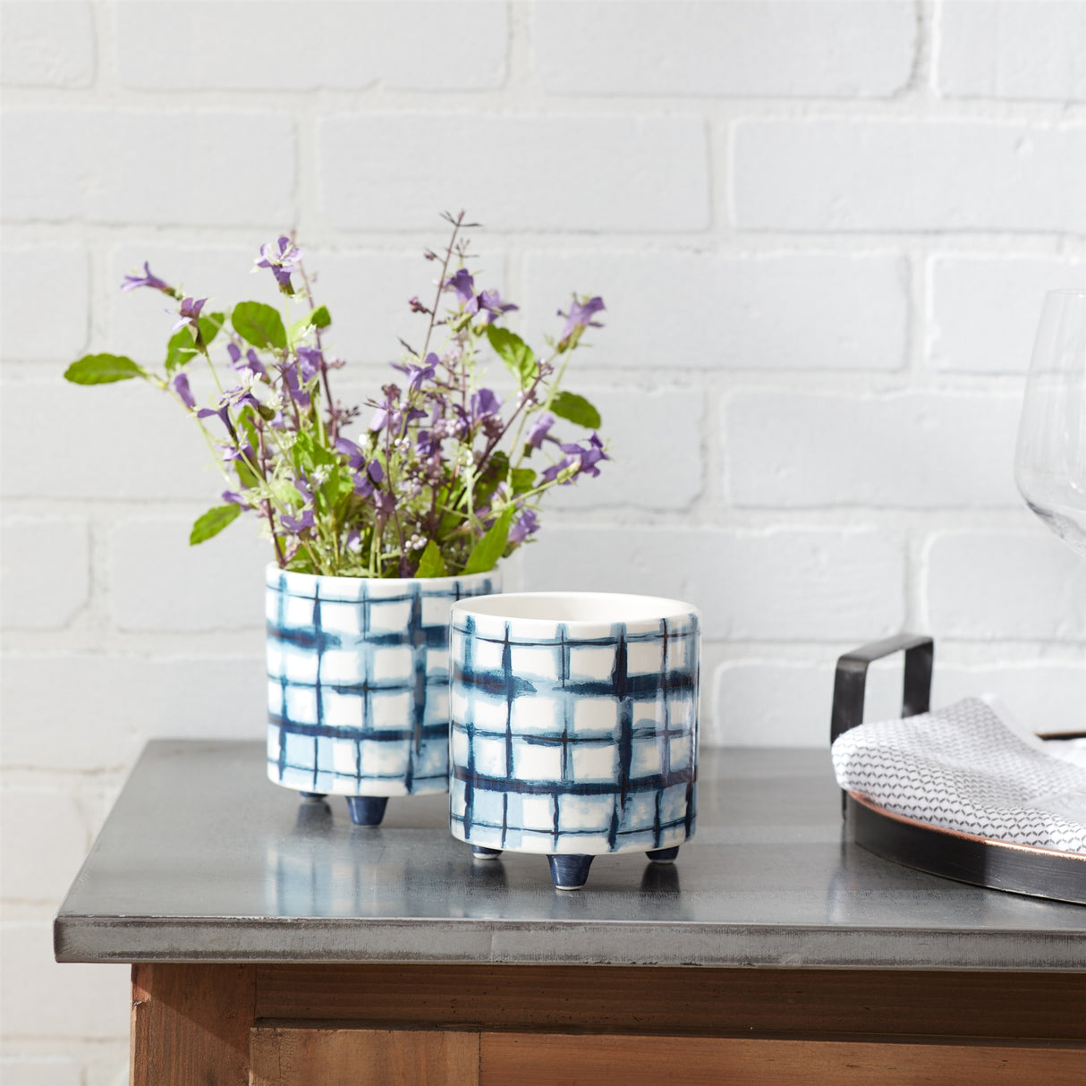 Tie-Dye Design Footed Planter (Set of 2)