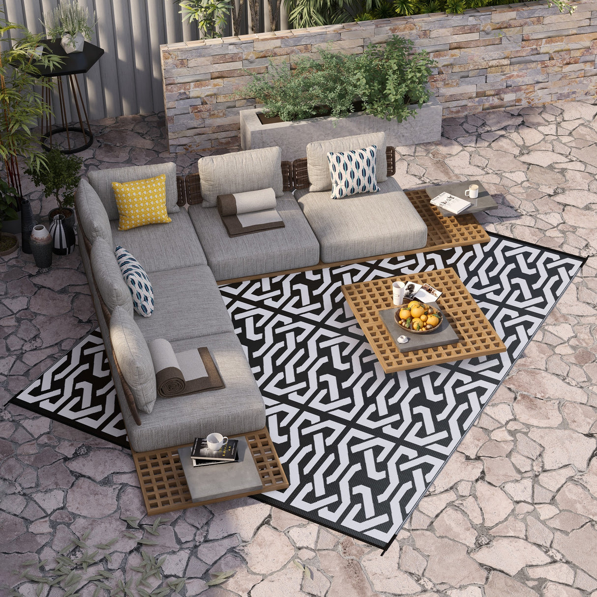 Reversible-outdoor-rug,-8'-x-10'-waterproof-plastic-straw-floor-mat,-black-&-white-chain-Outdoor-Rugs